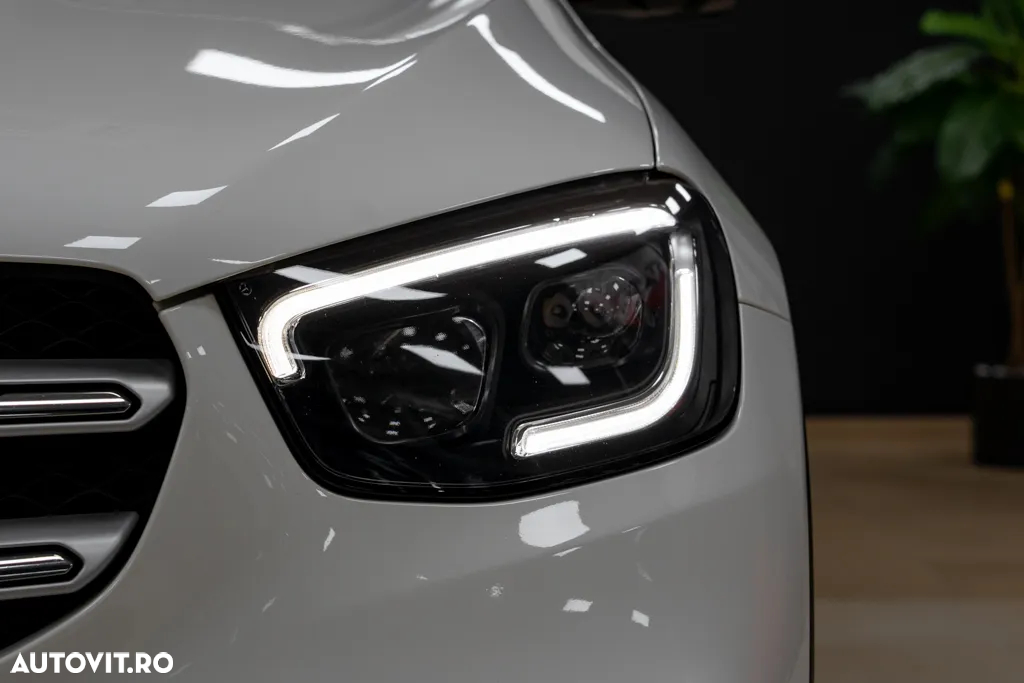 Mercedes-Benz GLC 300 d 4Matic 9G-TRONIC Exclusive - 23