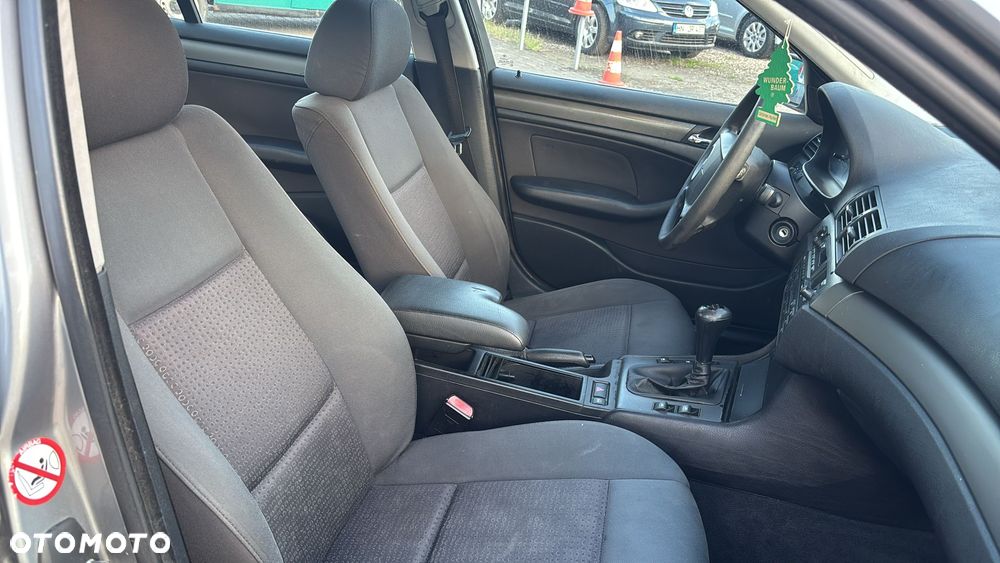 BMW Seria 3 - 22