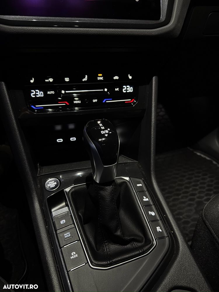 Volkswagen Tiguan - 17