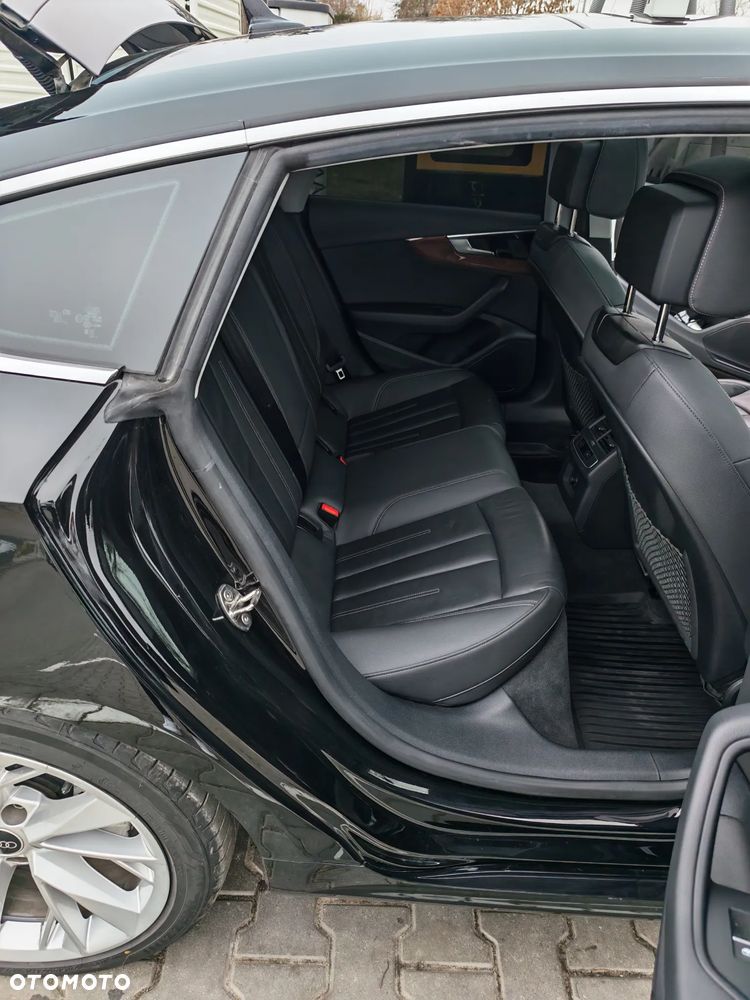 Audi A5 Sportback 40 TFSI quattro S tronic - 13