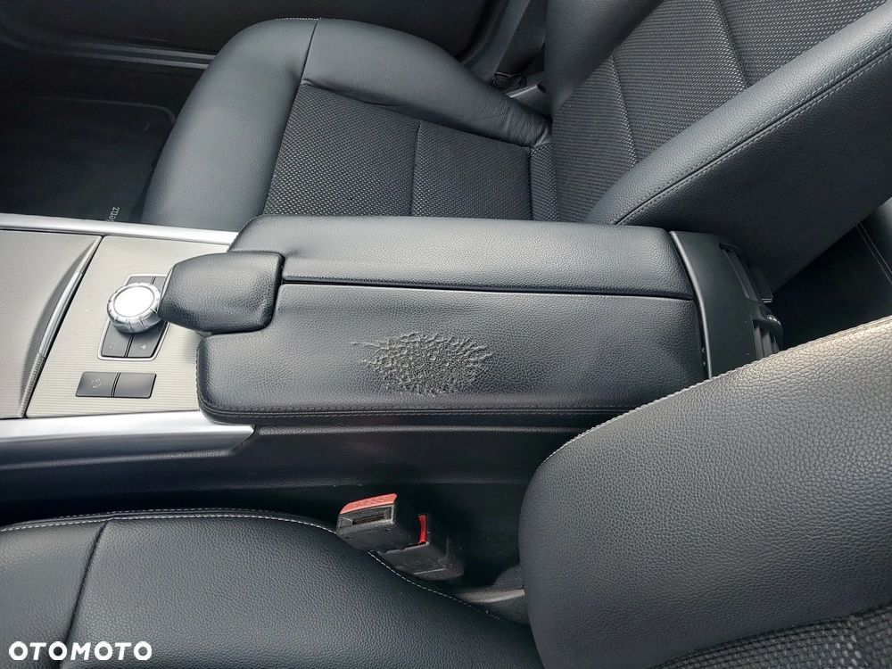 Mercedes-Benz Klasa E 250 BlueTEC 4-Matic Classic - 13