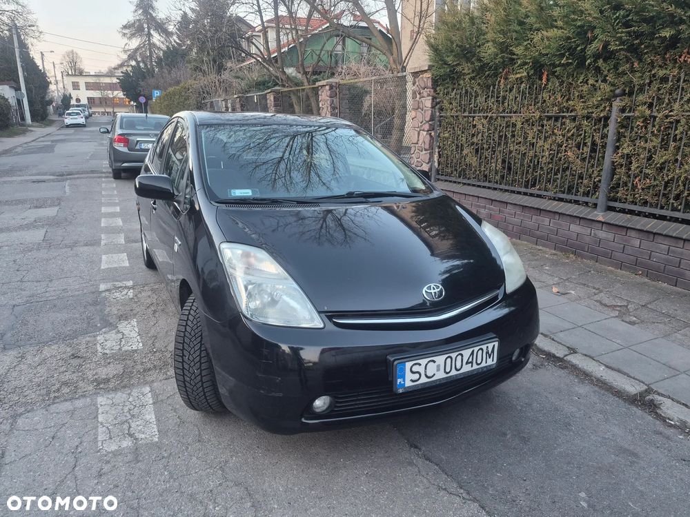 Toyota Prius - 3