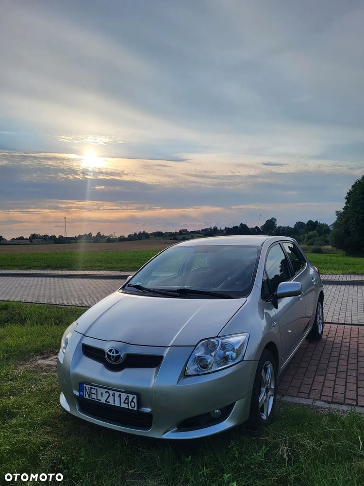 Toyota Auris 1.6 VVT-i Luna - 2