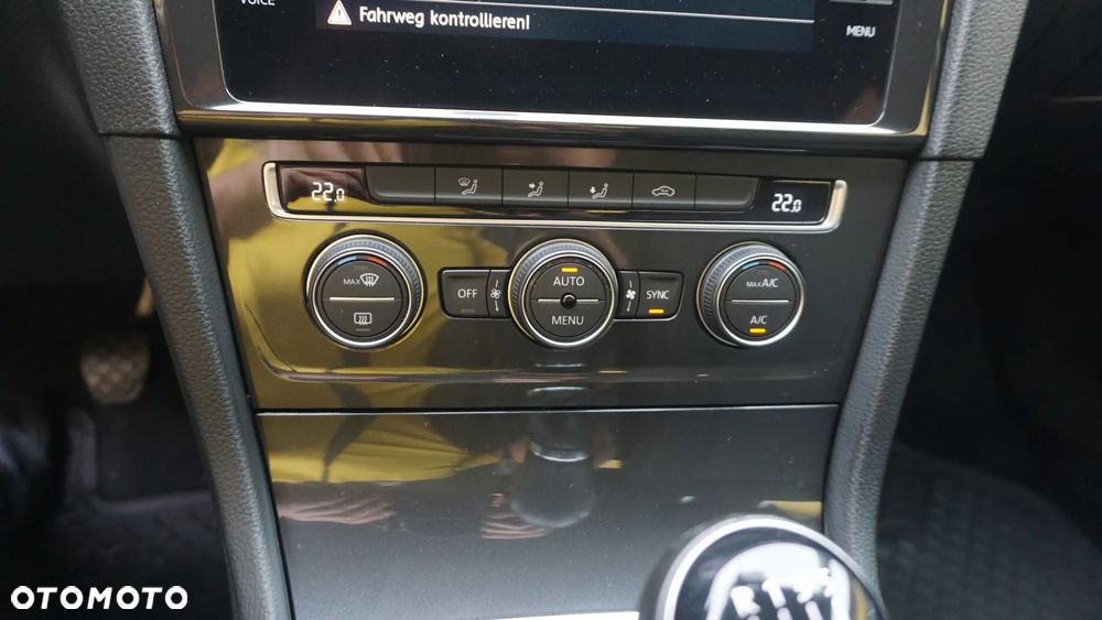 Volkswagen Golf - 5