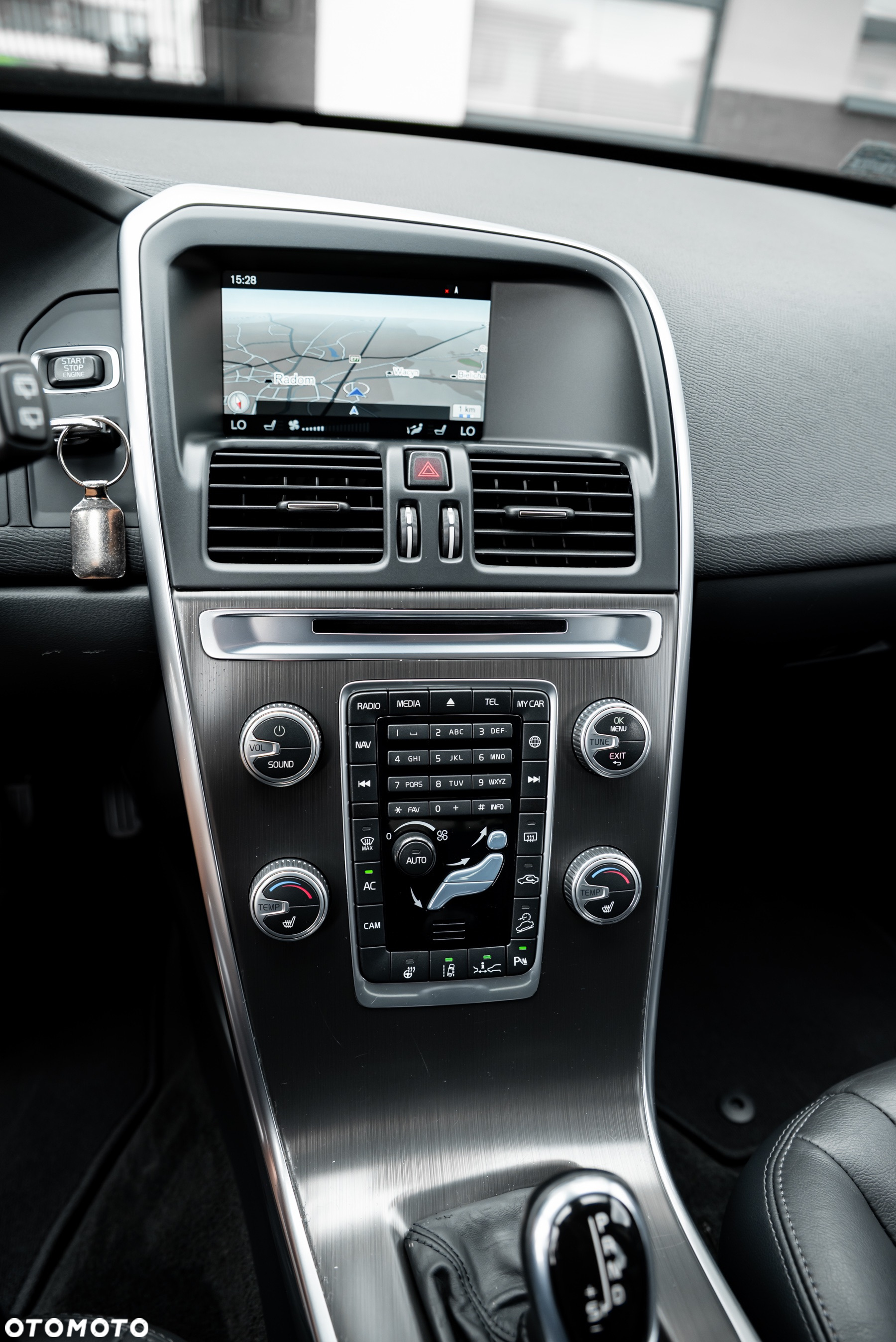 Volvo XC 60 D5 AWD Summum - 37
