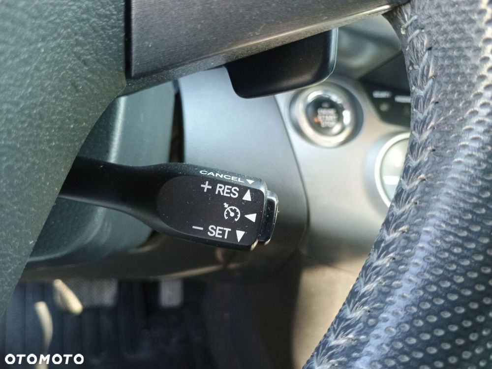 Toyota RAV4 - 26