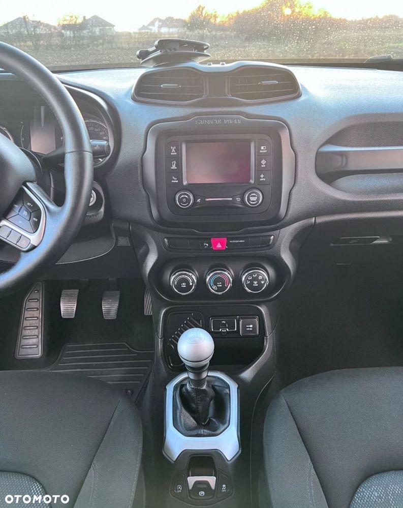 Jeep Renegade - 10