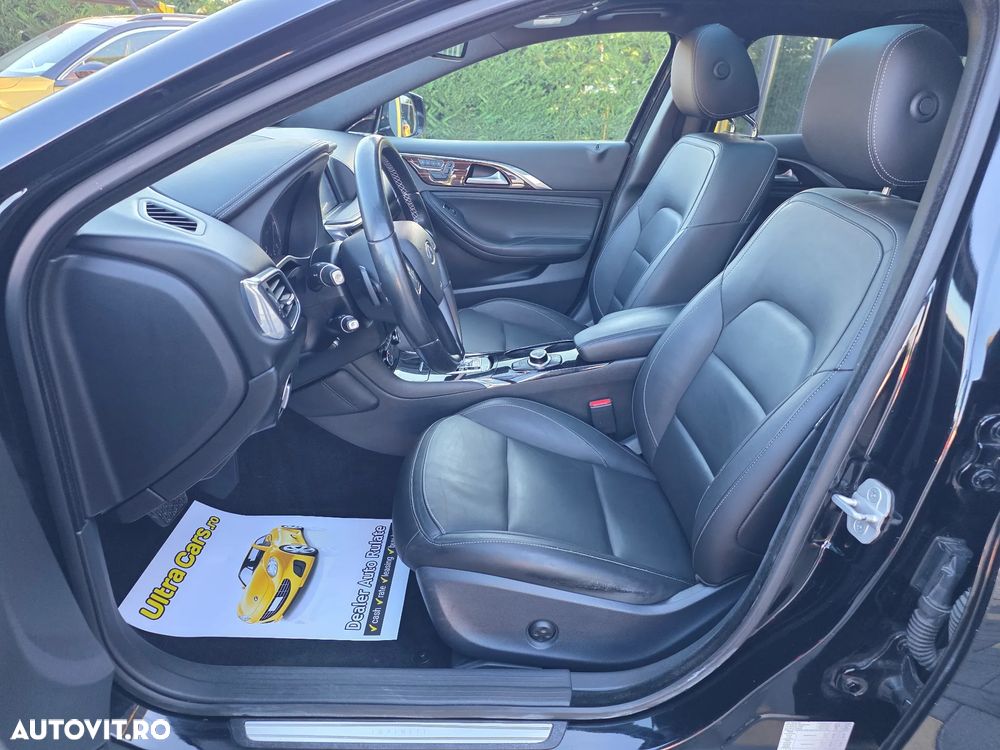 Infiniti QX30 - 15