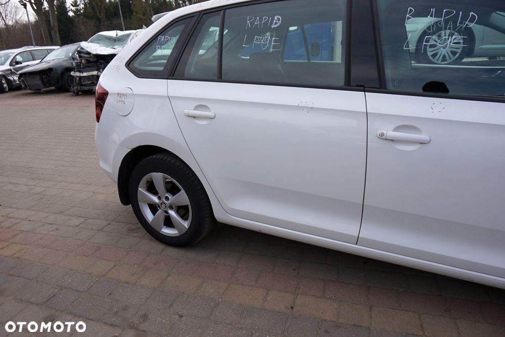 DRZWI TYLNE PRAWE RAPID NH3 HB LF9E  BIAŁY SKODA 2012-2019 - 4