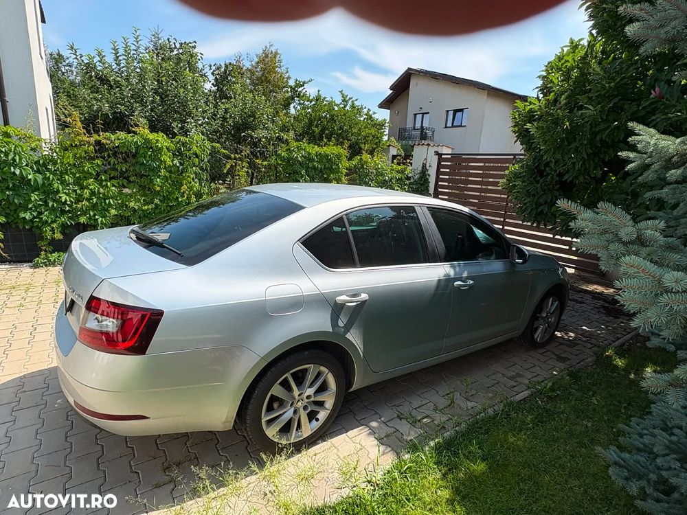 Skoda Octavia 2.0 TDI Style - 8
