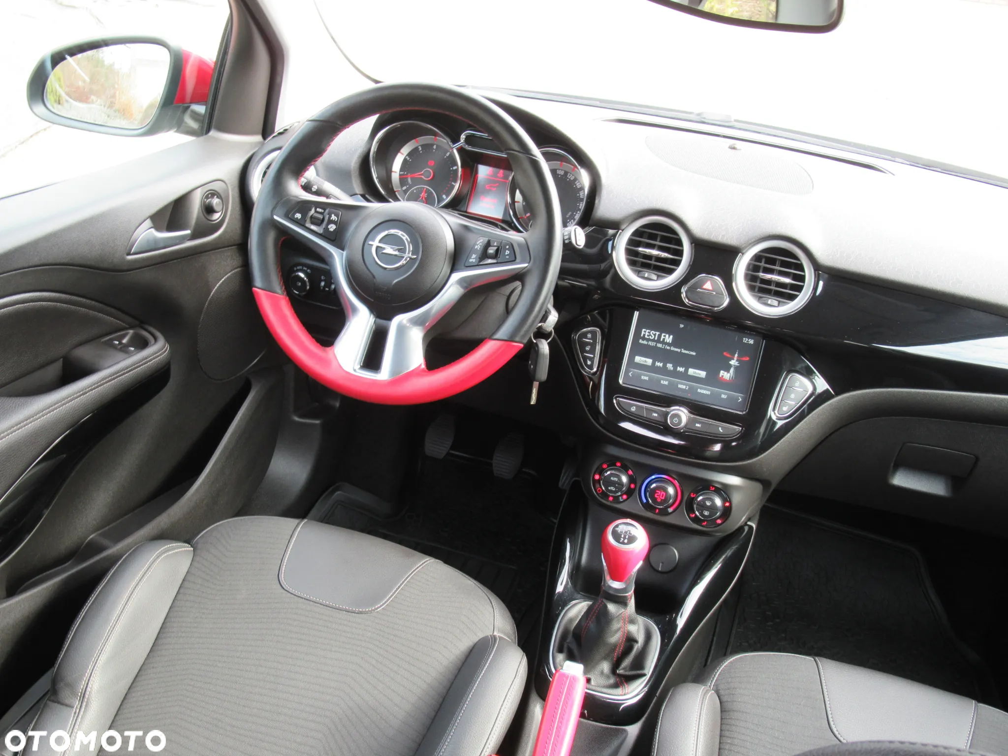 Opel Adam 1.2 Black Jack S&S - 13