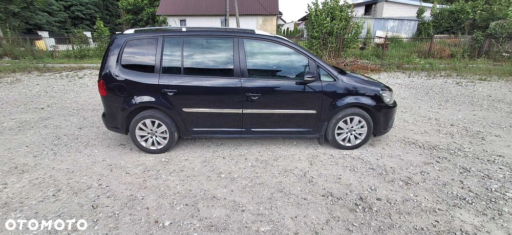 Volkswagen Touran - 5