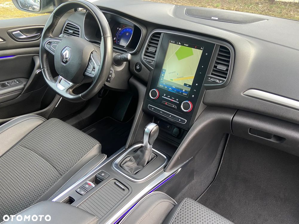 Renault Megane BLUE dCi 115 EDC BOSE EDITION - 28