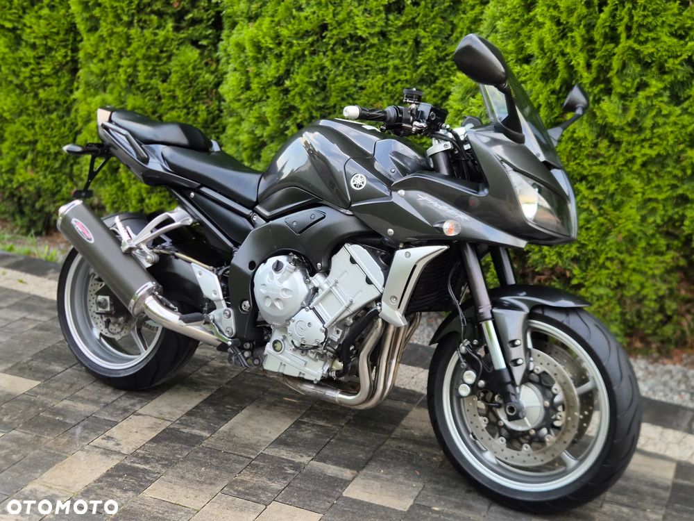 Yamaha FZ - 2
