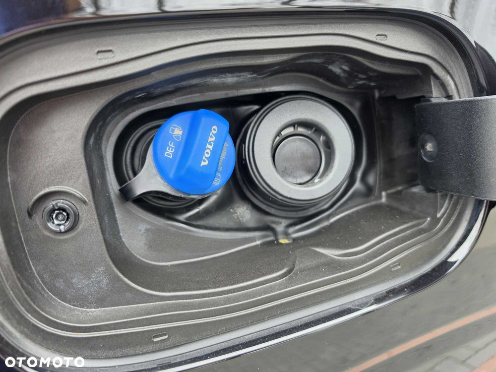 Volvo XC 60 B4 D Geartronic RDesign - 19