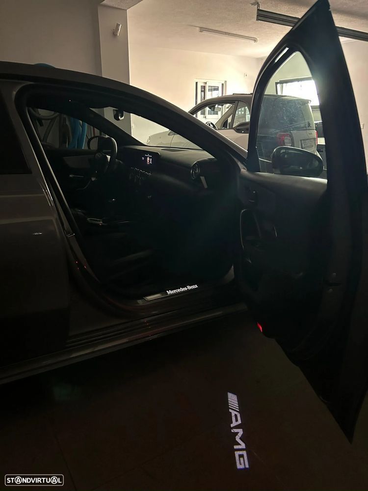 Mercedes-Benz A 200 AMG Line - 11