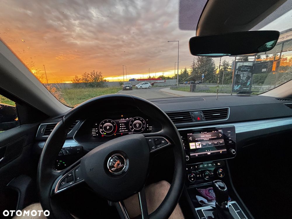 Skoda Superb 2.0 TSI Ambition DSG - 9