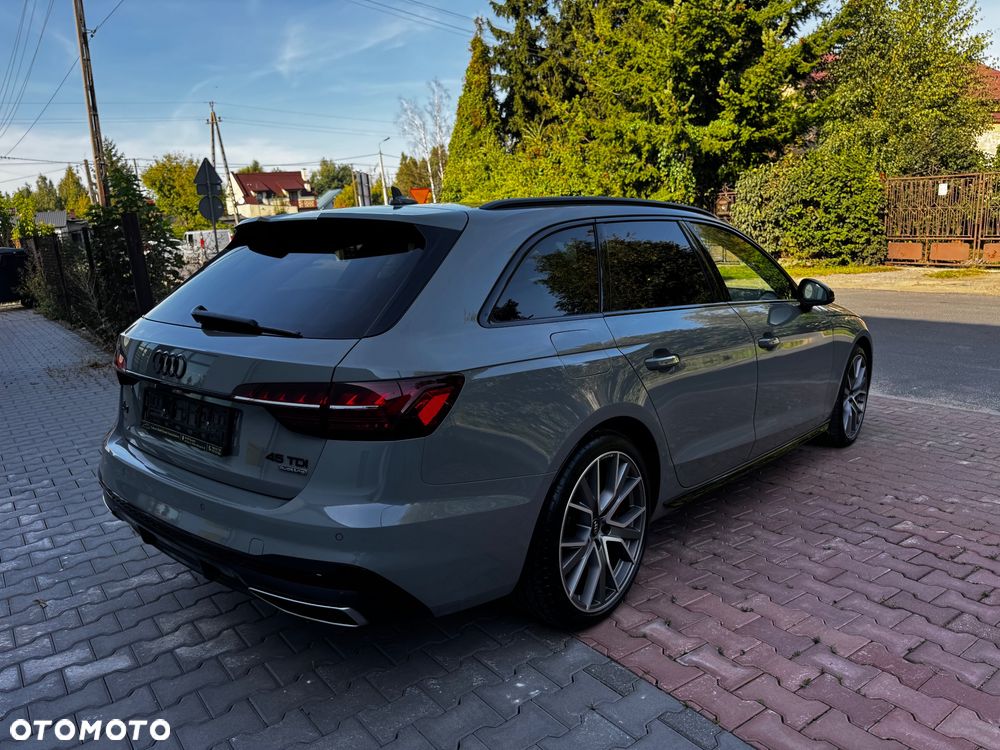 Audi A4 Avant 45 TDI quattro tiptronic S line - 14
