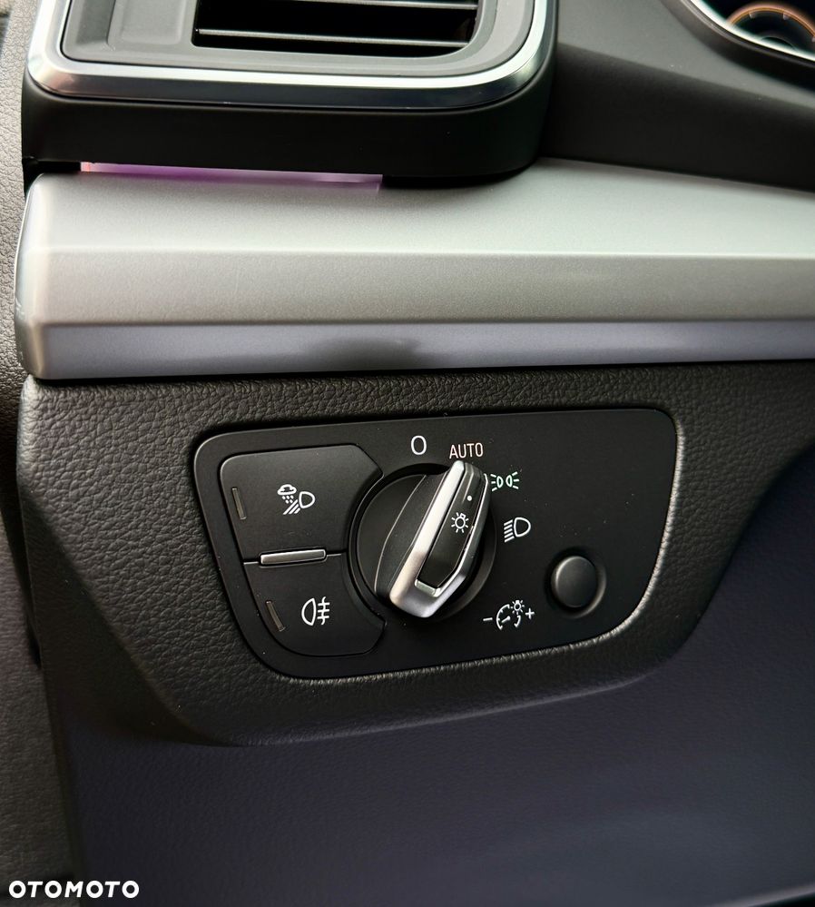 Audi Q5 50 TFSI e quattro S tronic sport - 16