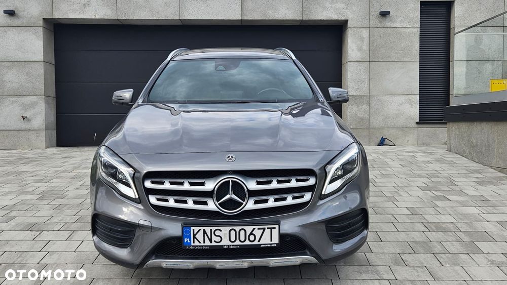 Mercedes-Benz GLA 200 7G-DCT AMG Line - 22