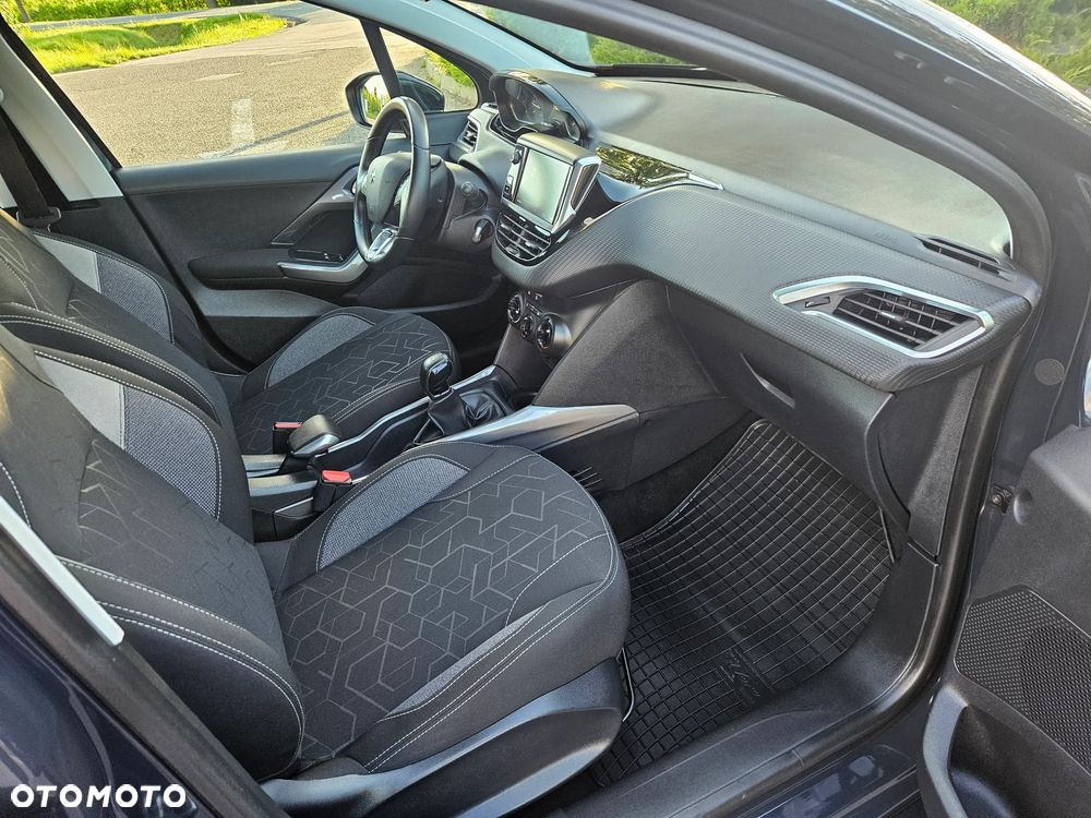 Peugeot 2008 PureTech 82 Style - 29