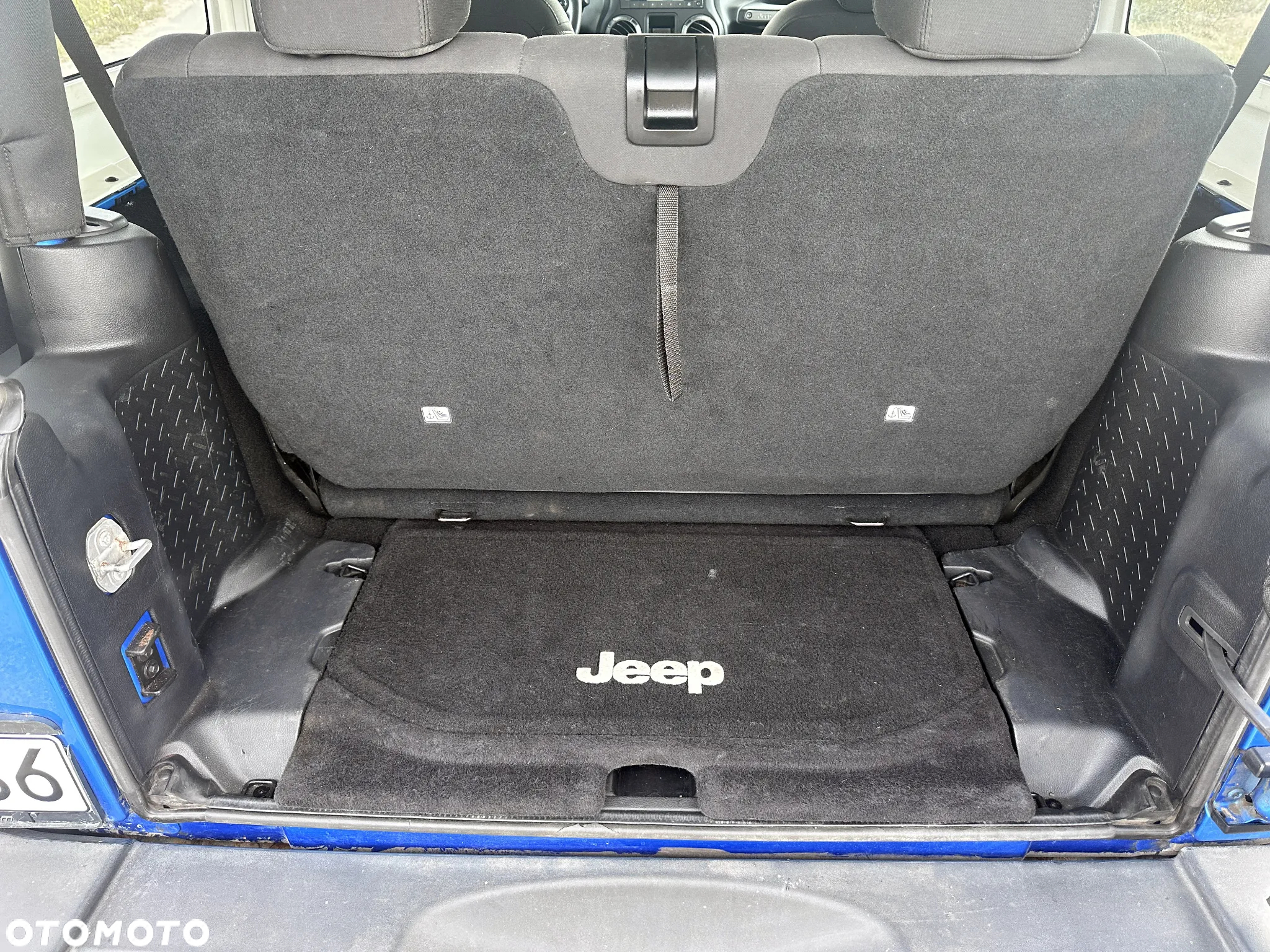 Jeep Wrangler - 13
