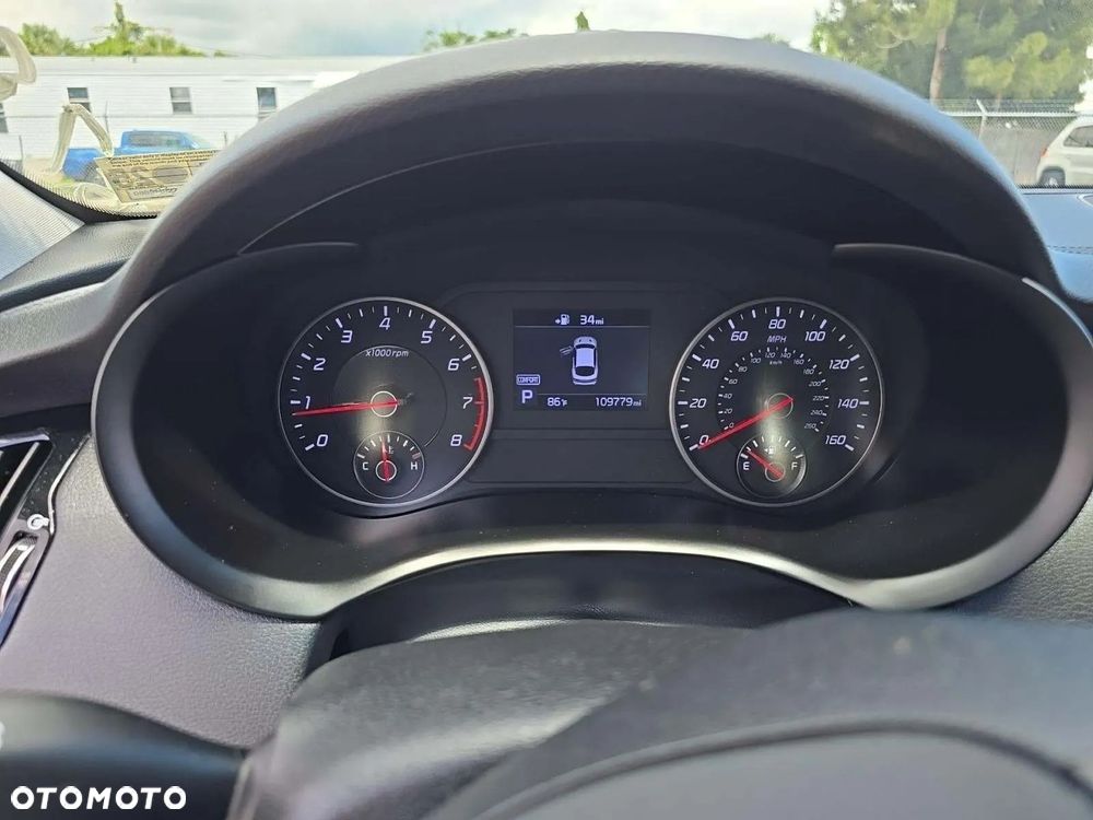 Kia Stinger 2.0 T-GDI GT Line - 8