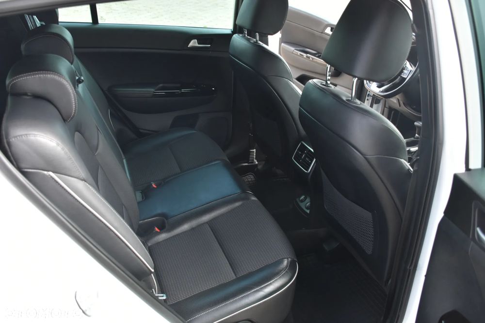 Kia Sportage 2,0 CRDI AWD GT Line - 22
