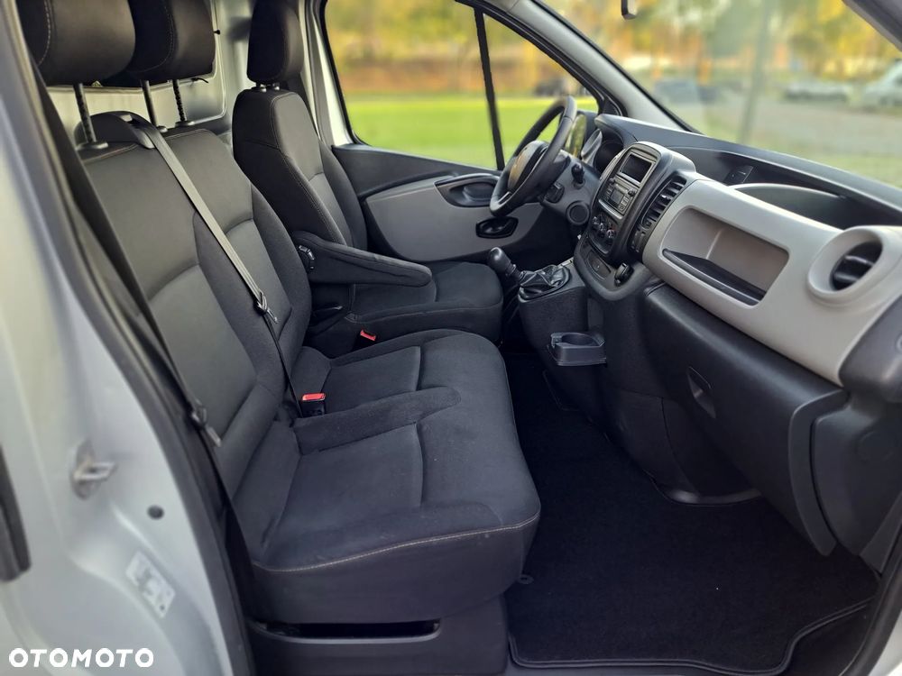 Renault Trafic - 13
