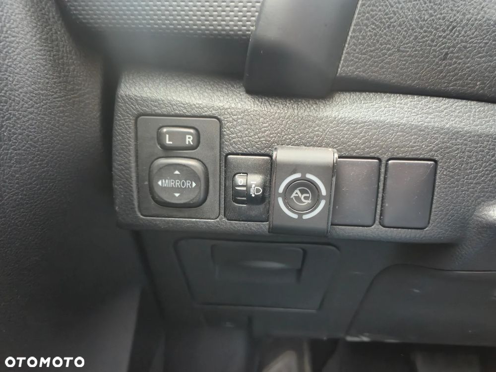 Toyota Auris Hybrid 135 Comfort - 13