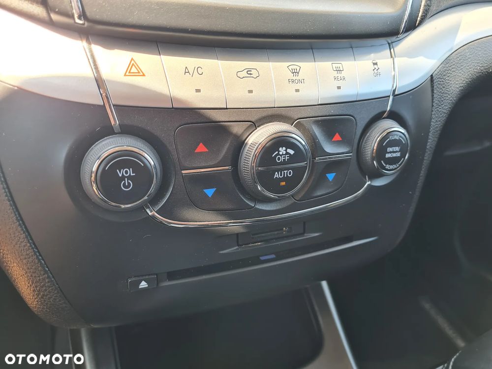 Fiat Freemont 2.0 Multijet 16V DPF Automatik Allrad Lounge - 19