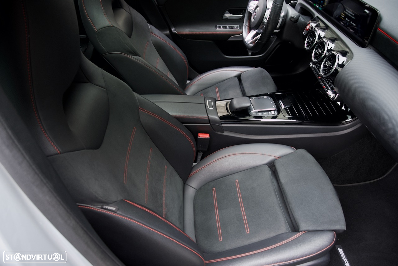 Mercedes-Benz A 250 e AMG Line - 19