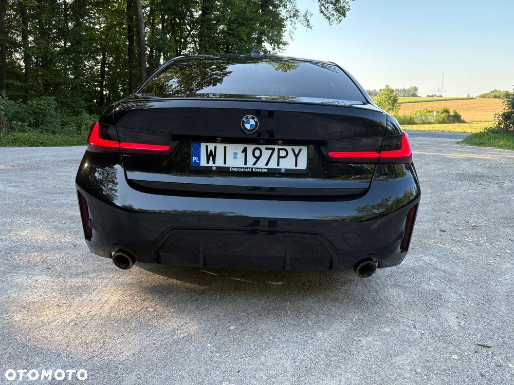 BMW Seria 3 320i M Sport - 12