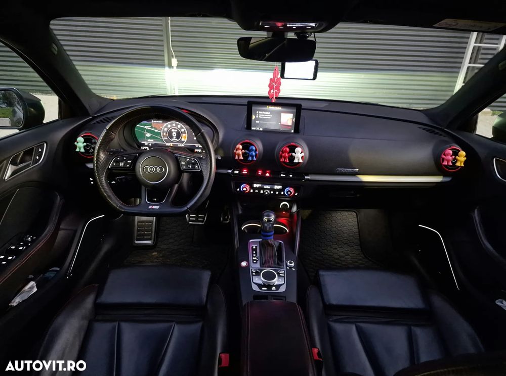 Audi S3 2.0 TFSI quattro Stronic - 35