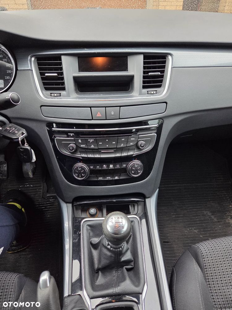 Peugeot 508 HDi FAP 140 Active - 12