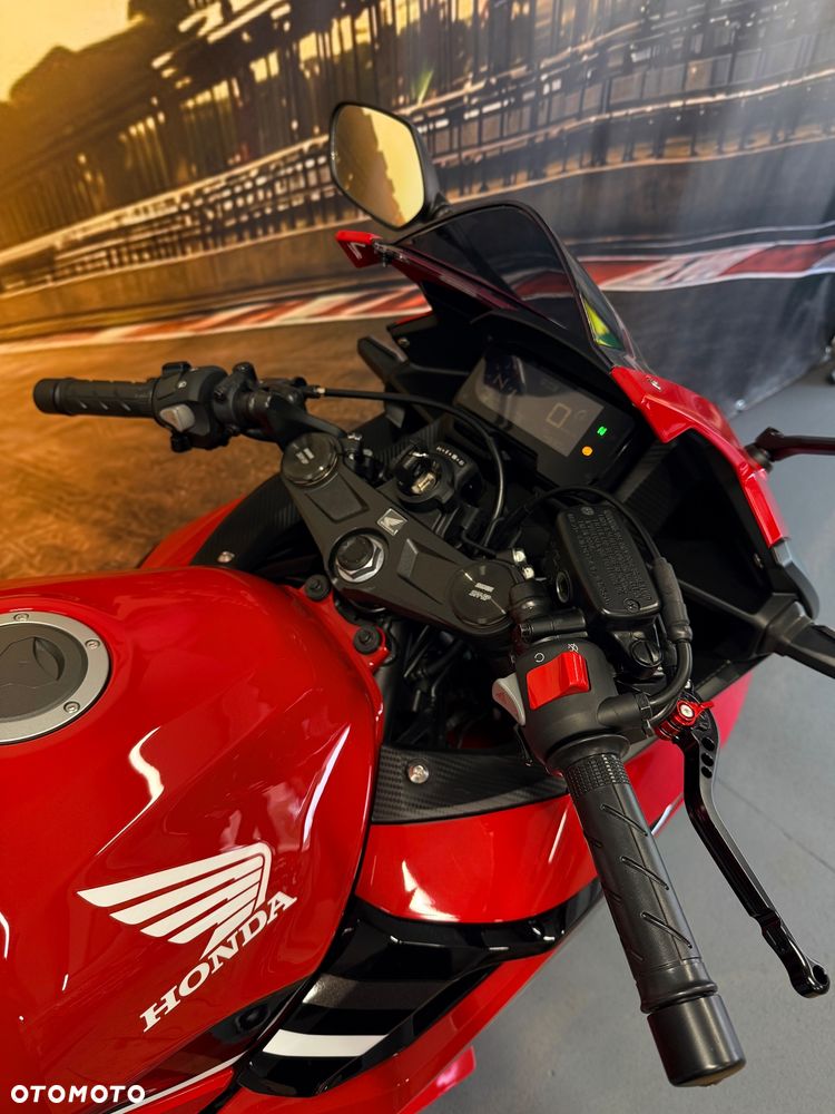 Honda CBR - 16