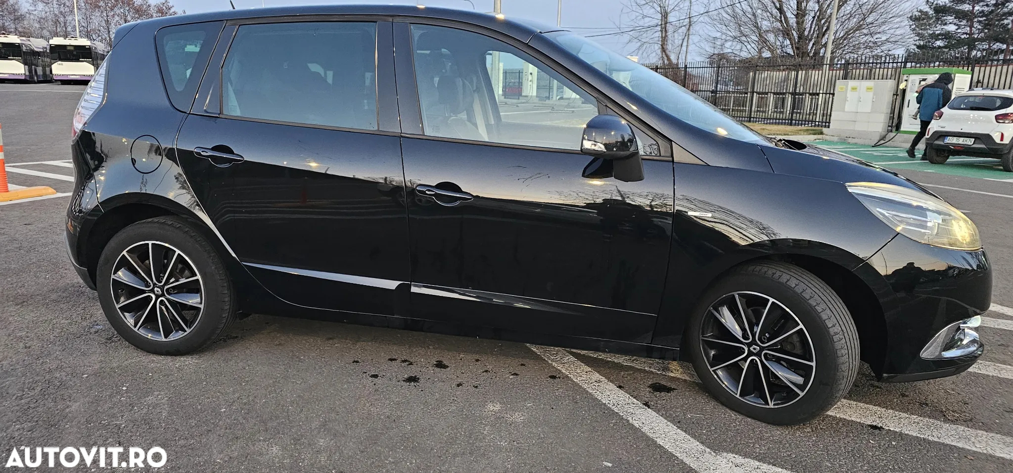 Renault Scenic ENERGY TCe 130 BOSE EDITION - 7