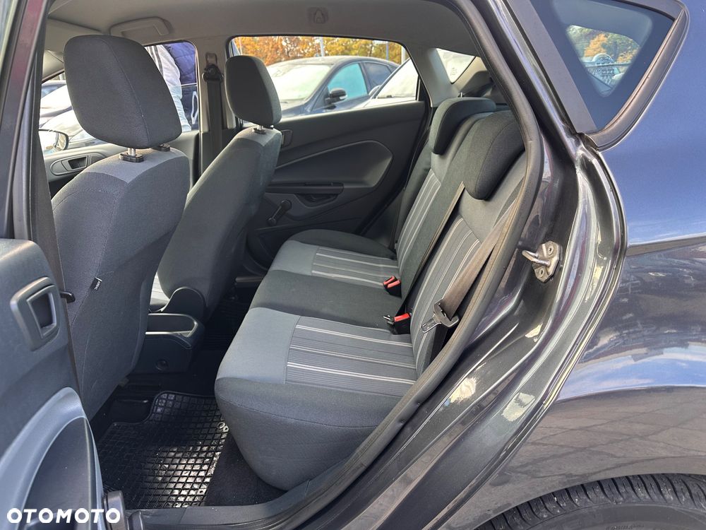 Ford Fiesta - 16