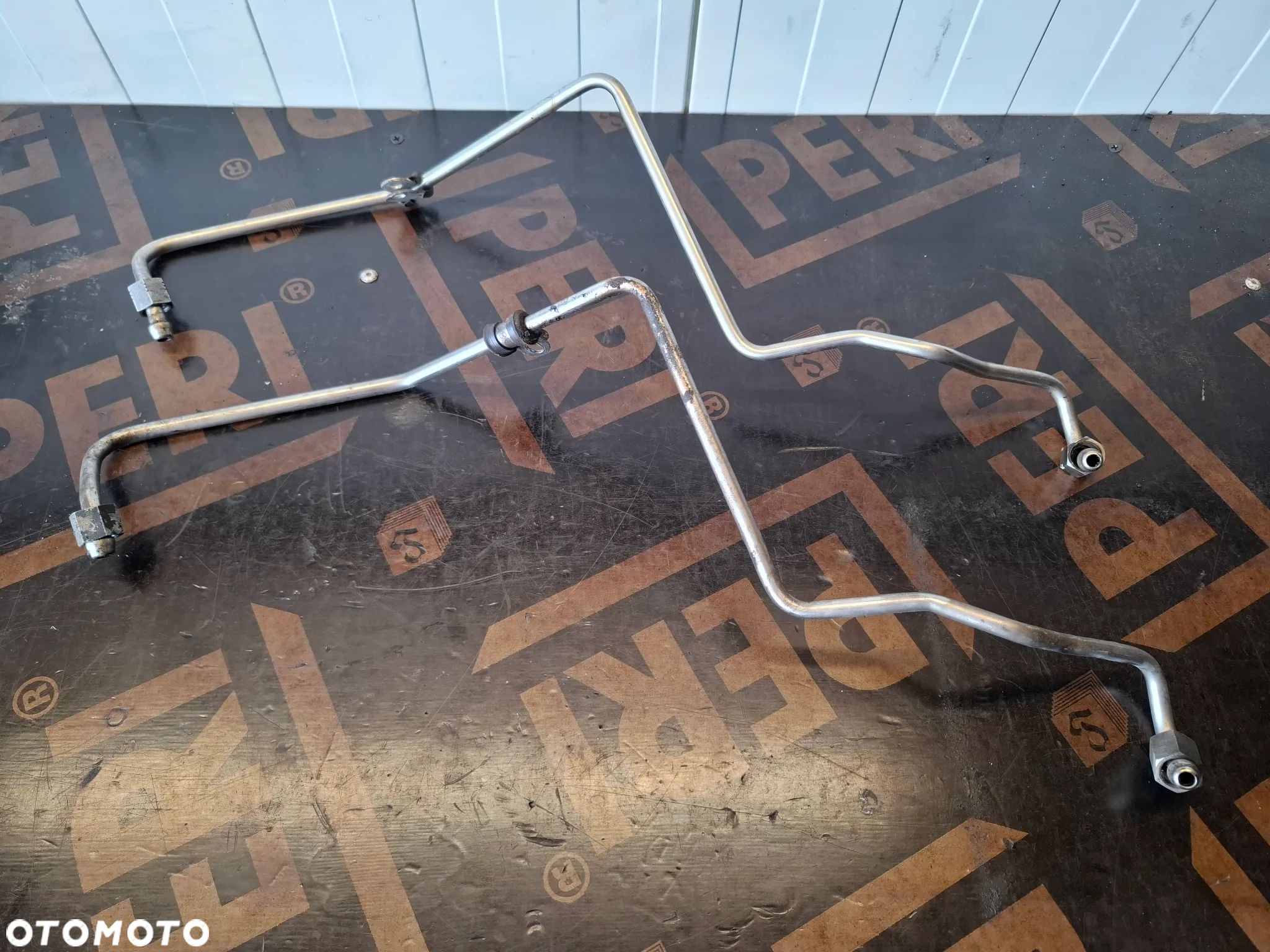 Przewód Rurka Smarowania Oleju Turbiny 2.0TDI CR Audi VW Seat Skoda - 1