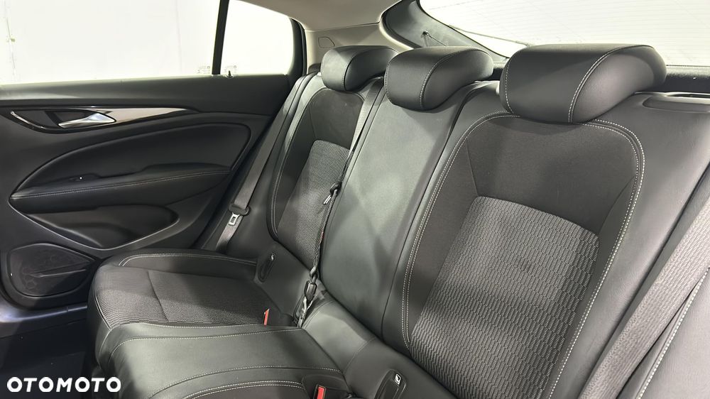 Opel Insignia 1.6 CDTI Innovation S&S - 13