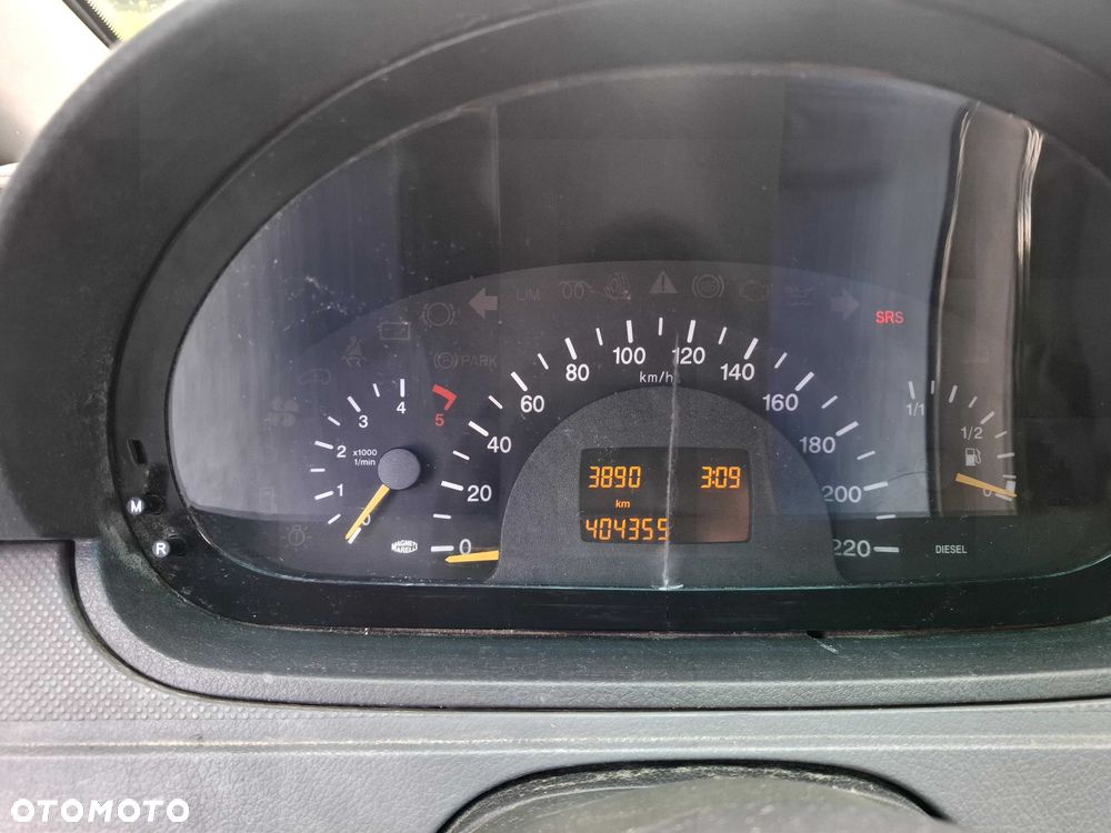 Mercedes-Benz Vito - 5