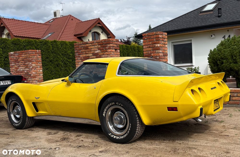 Chevrolet Corvette - 6