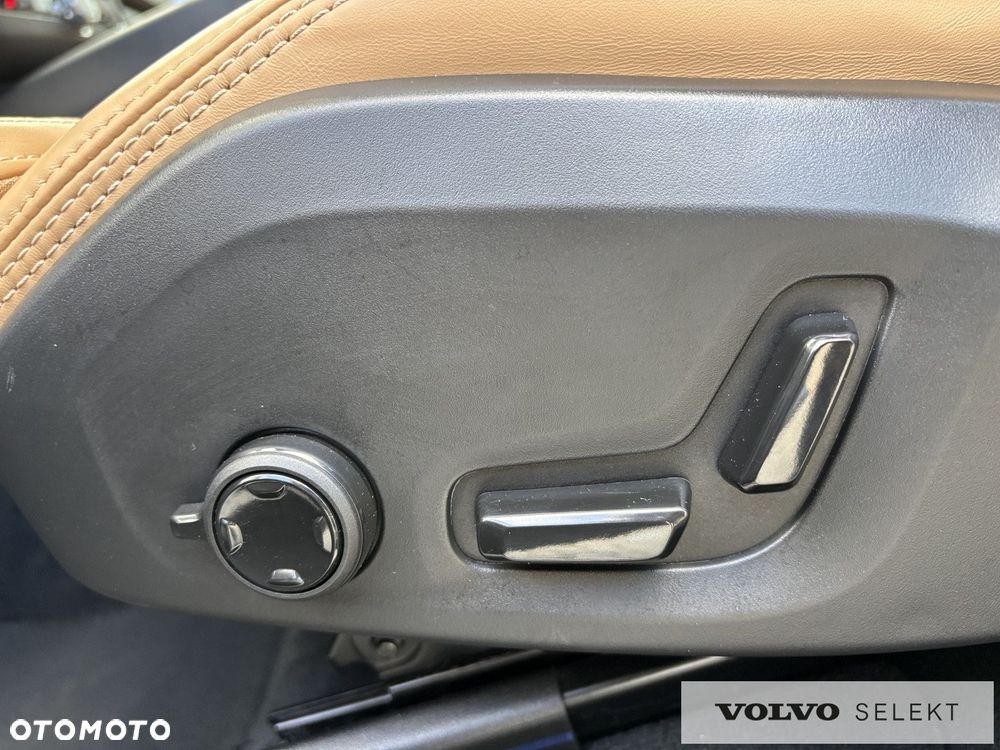 Volvo XC 60 - 13