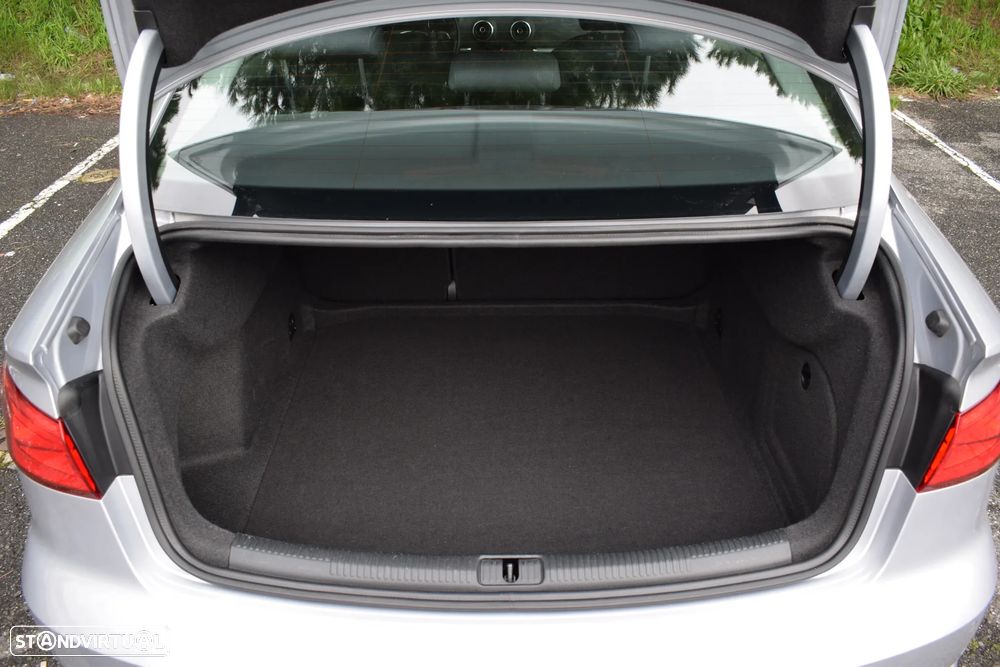 Audi A3 Limousine 1.6 TDI S-line - 37