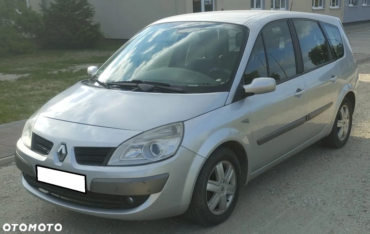 Renault Grand Scenic - 1