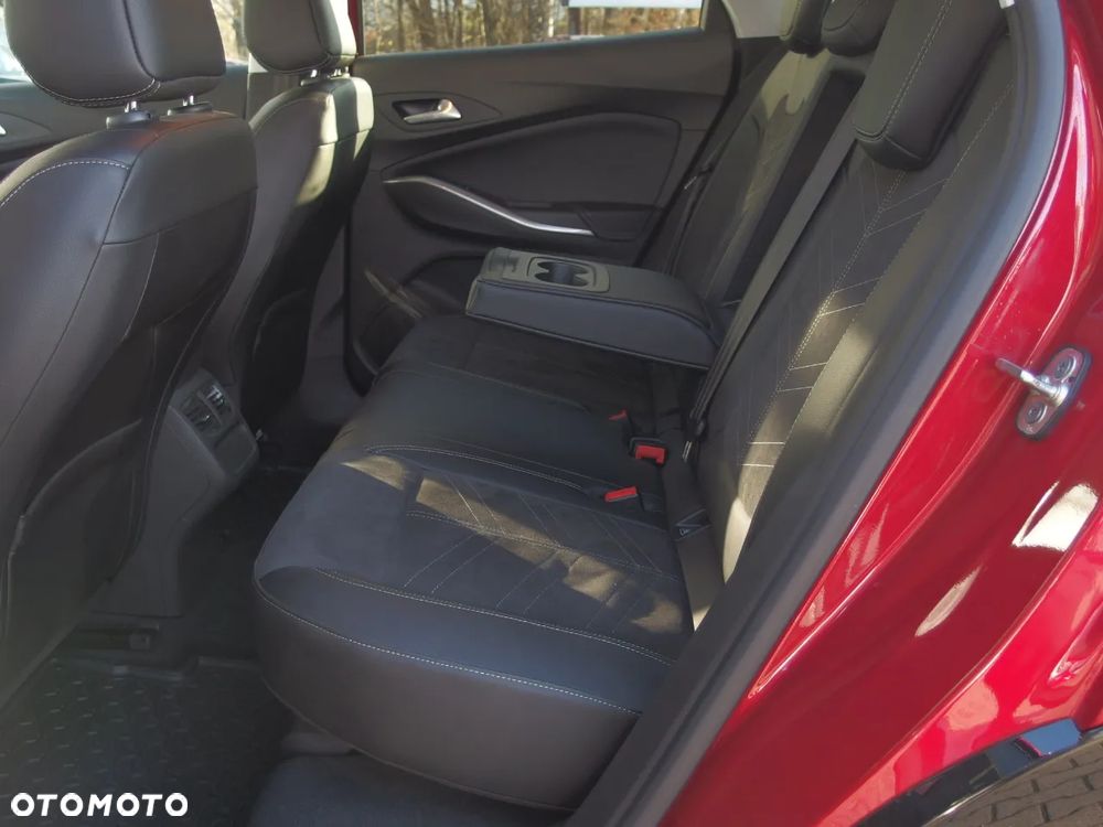 Opel Grandland 1.2 T GS S&S - 12