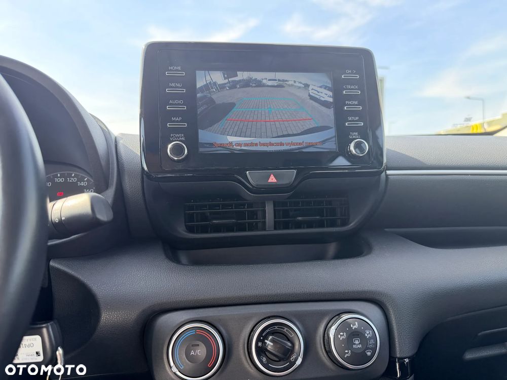Toyota Yaris 1.5 Comfort - 25