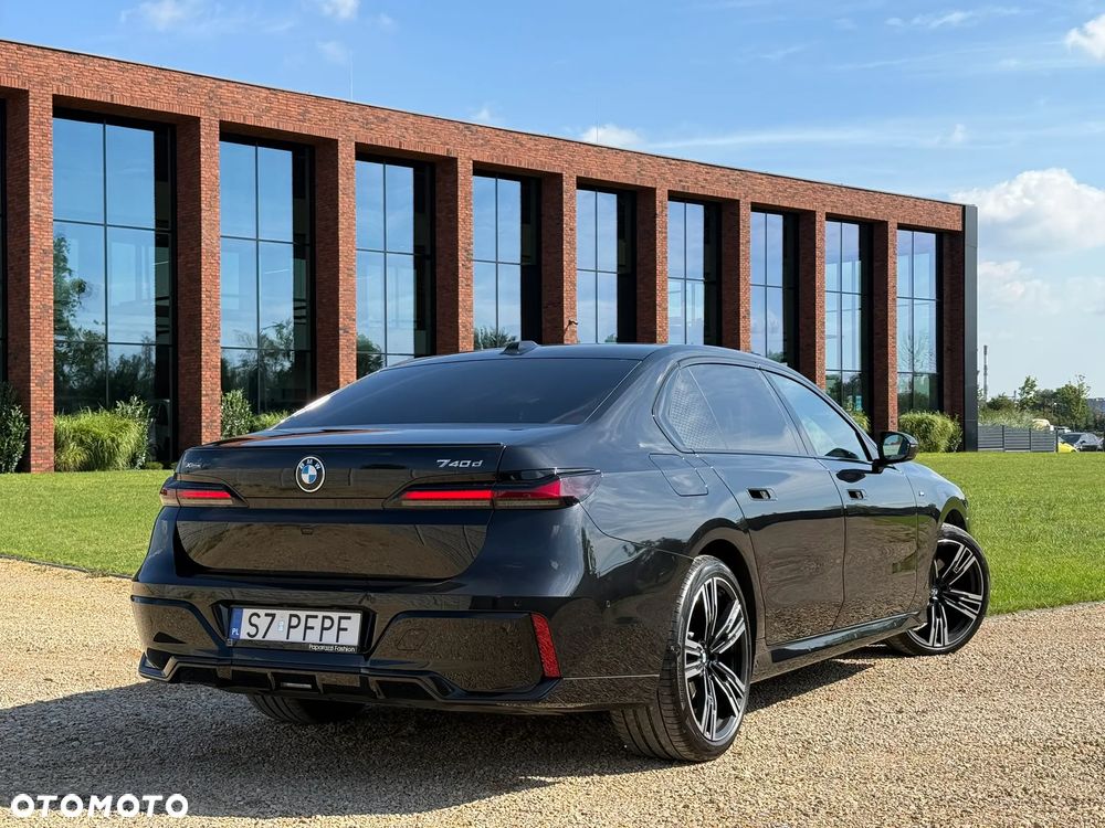 BMW Seria 7 740d xDrive mHEV M Sport sport - 7