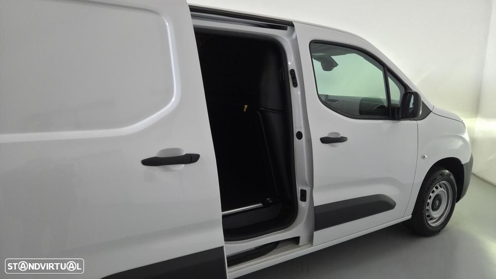 Opel Combo 1.5 D L1 100CV 3 Lug. - 18