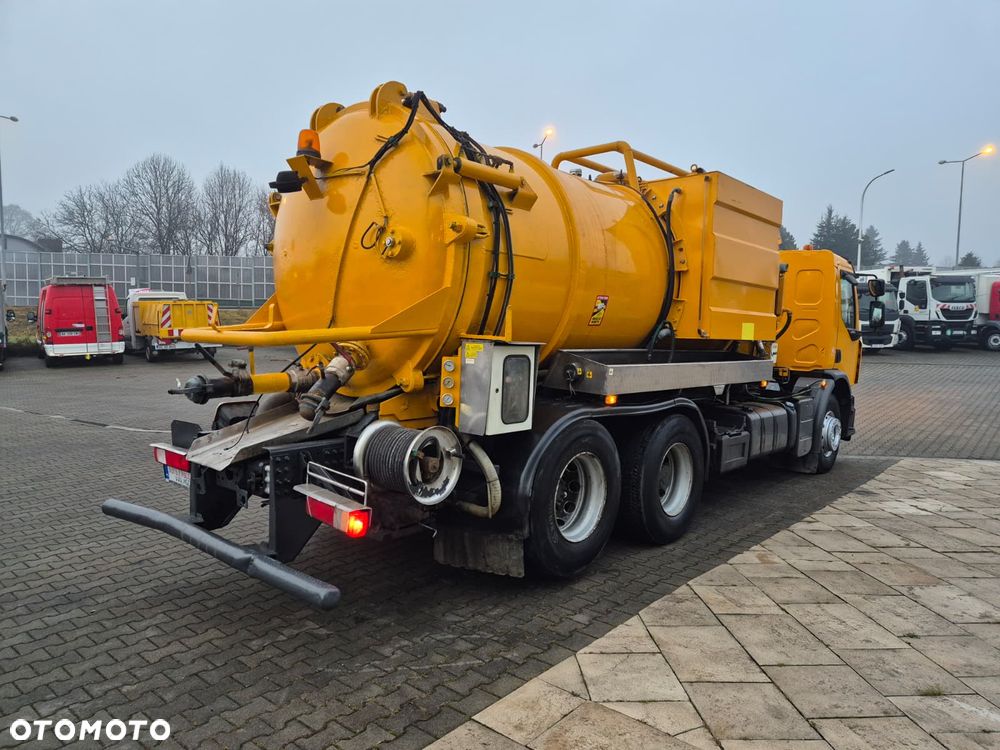 Renault PREMIUM DXI LANDER D 370 / WÓŻ ASENIZACYJNY / 12M3 / 3M3 WODA / WUKO / POMPY JUROP / JEDEN WŁAŚCICIEL / EURO 4 / SERWISOWANY / MOCNA POMPA / ADR - 10